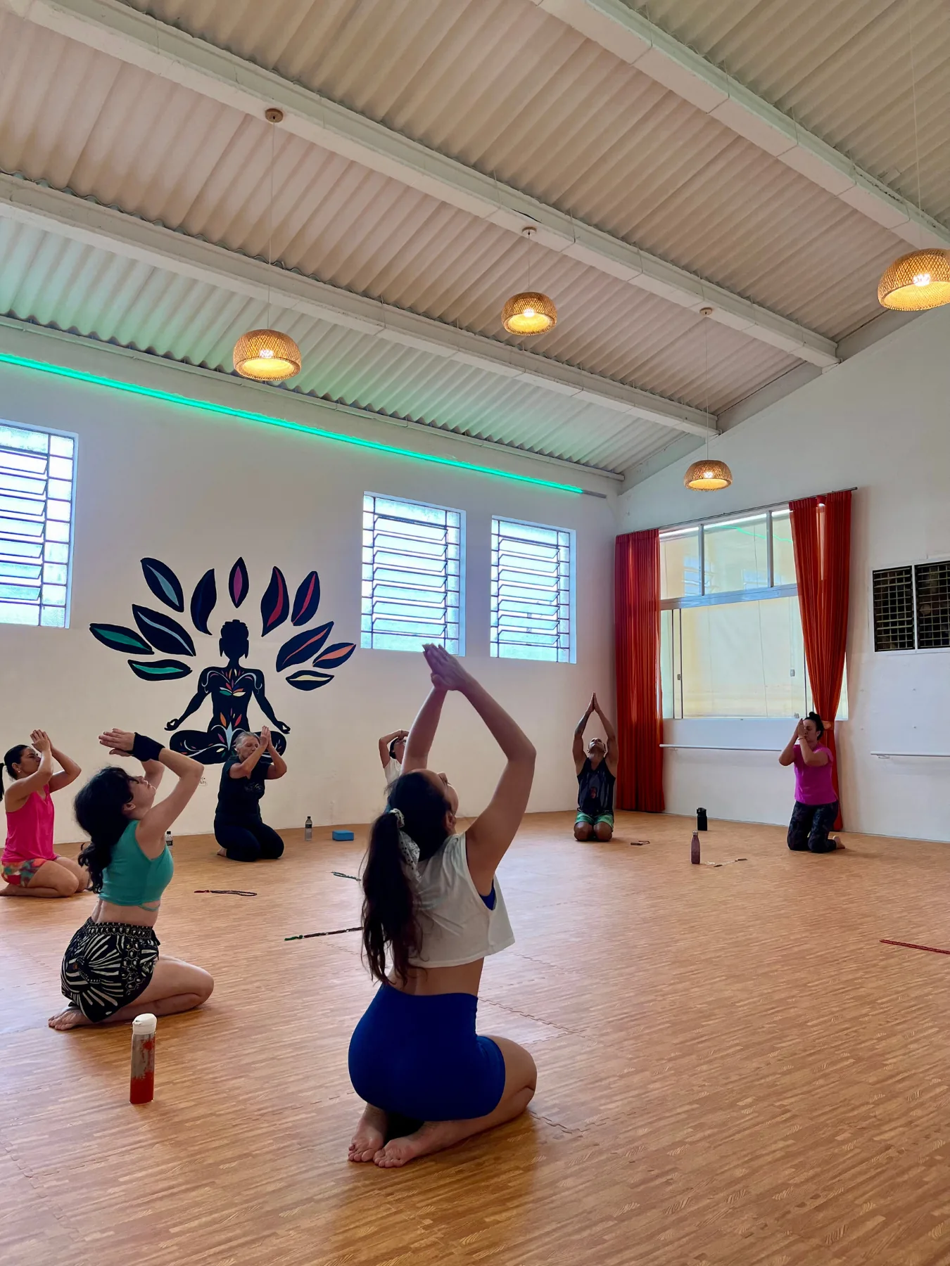 Aula de Hatha Yoga na Fábrica Academia